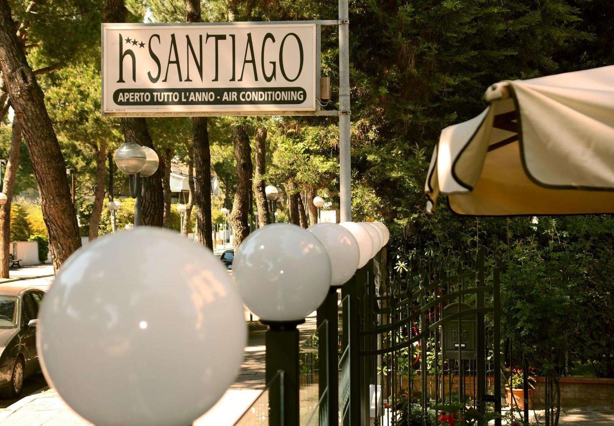 Hotel Santiago Milano Marittima Exteriör bild
